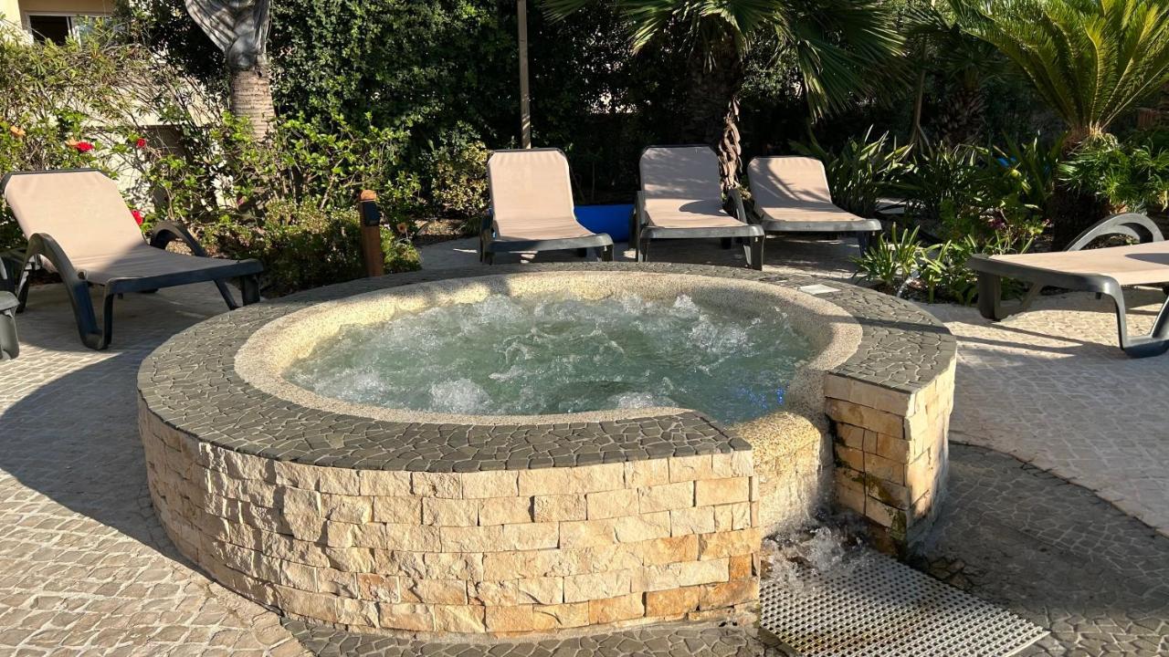 Ocean Village Luxury 2 Bed 2 Bath Apartment - Amazing Views - Pools And Jacuzzis Gibraltar Exterior photo
