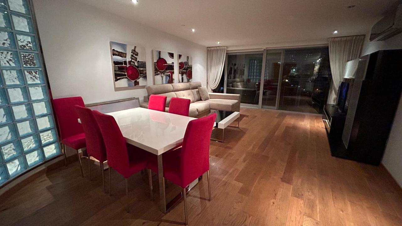 Ocean Village Luxury 2 Bed 2 Bath Apartment - Amazing Views - Pools And Jacuzzis Gibraltar Exterior photo