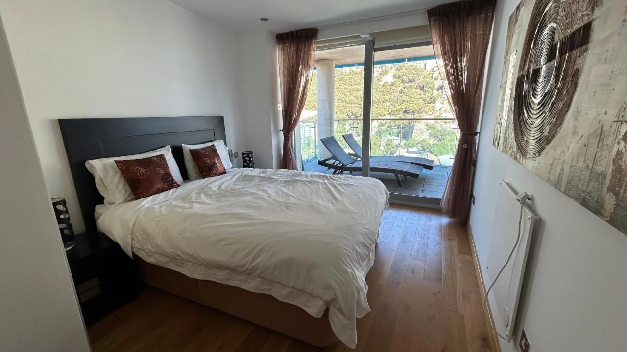 Ocean Village Luxury 2 Bed 2 Bath Apartment - Amazing Views - Pools And Jacuzzis Gibraltar Exterior photo