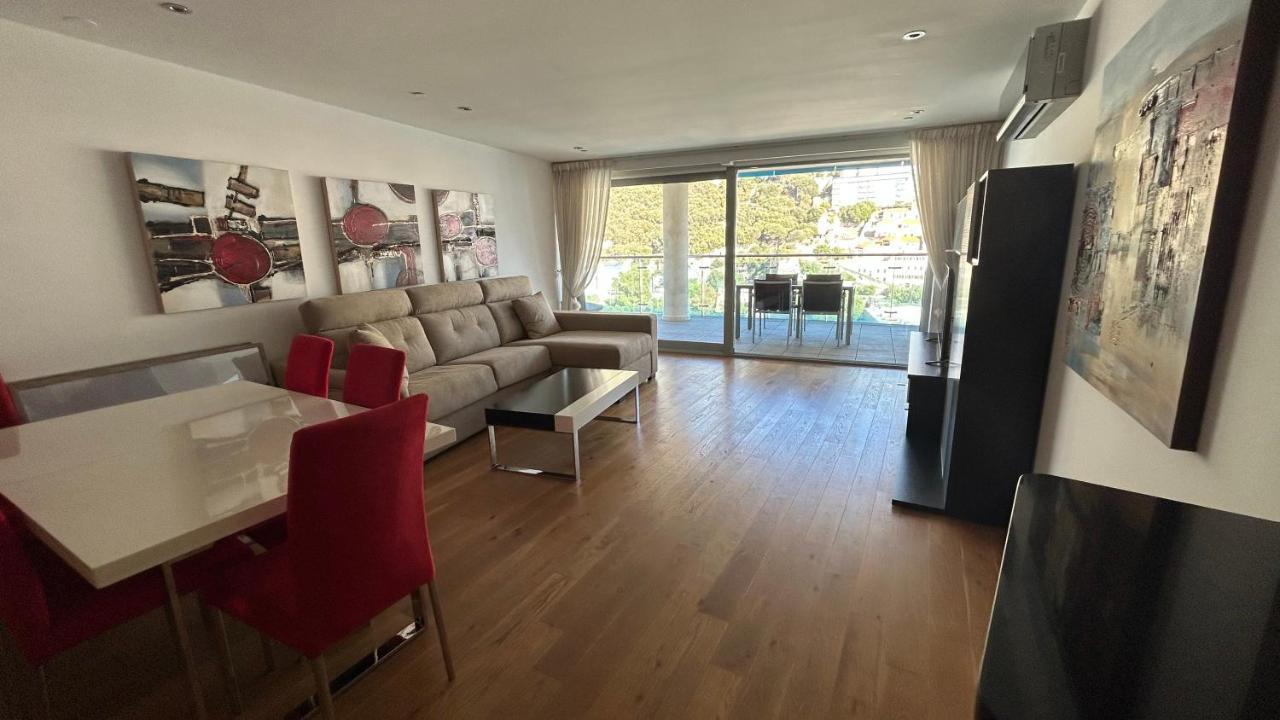 Ocean Village Luxury 2 Bed 2 Bath Apartment - Amazing Views - Pools And Jacuzzis Gibraltar Exterior photo