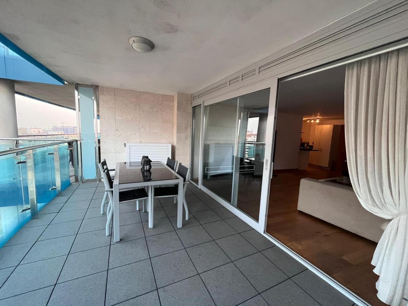 Ocean Village Luxury 2 Bed 2 Bath Apartment - Amazing Views - Pools And Jacuzzis Gibraltar Exterior photo